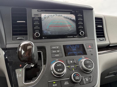 2020 Toyota Sienna XLE