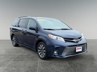 2020 Toyota Sienna XLE