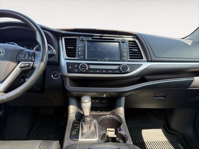 2019 Toyota Highlander Limited Platinum