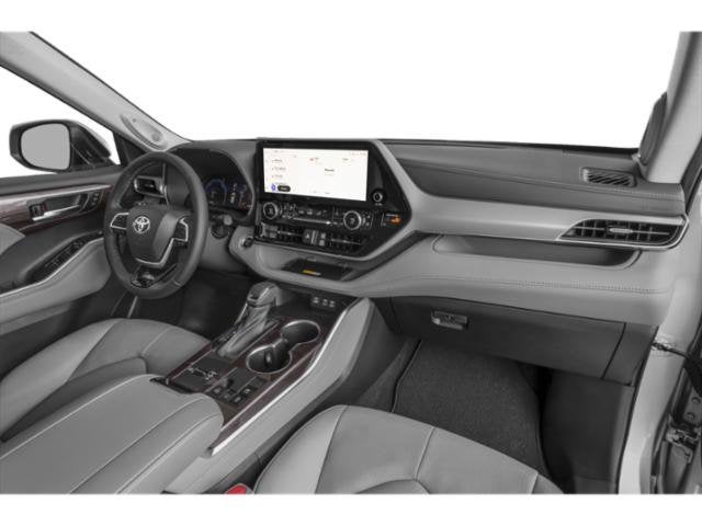 2025 Toyota Highlander Hybrid Platinum
