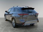 2025 Toyota Highlander Hybrid Platinum