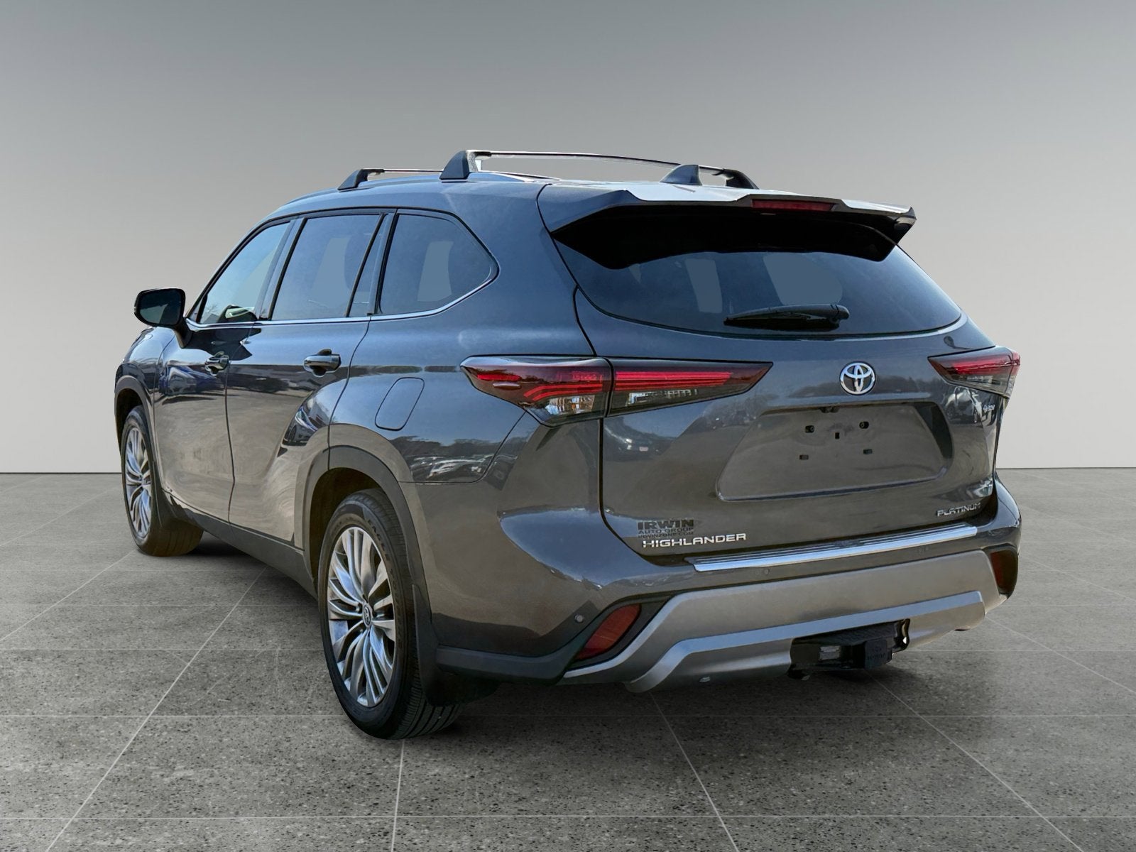 2025 Toyota Highlander Hybrid Platinum