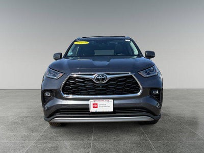 2025 Toyota Highlander Hybrid Platinum