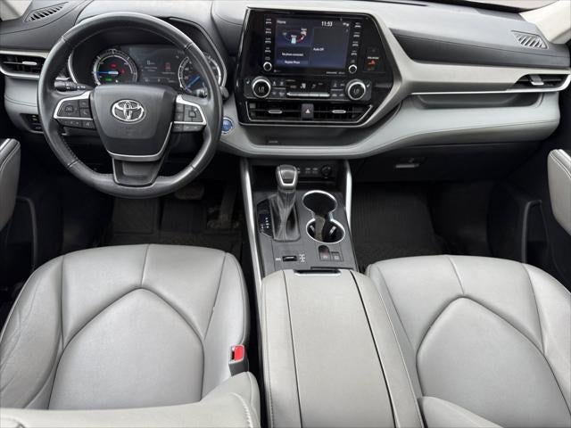 2022 Toyota Highlander Hybrid XLE