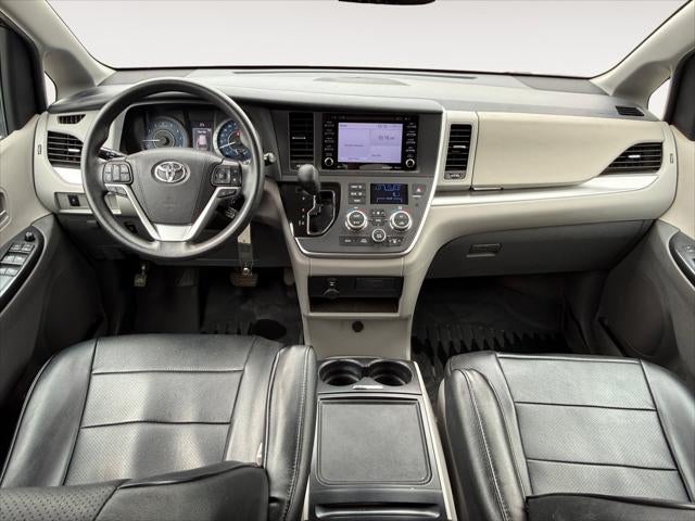 2020 Toyota Sienna LE