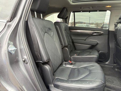 2025 Toyota Highlander Platinum