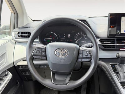 2026 Toyota Sienna LE