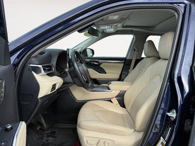 2023 Toyota Highlander Hybrid Limited