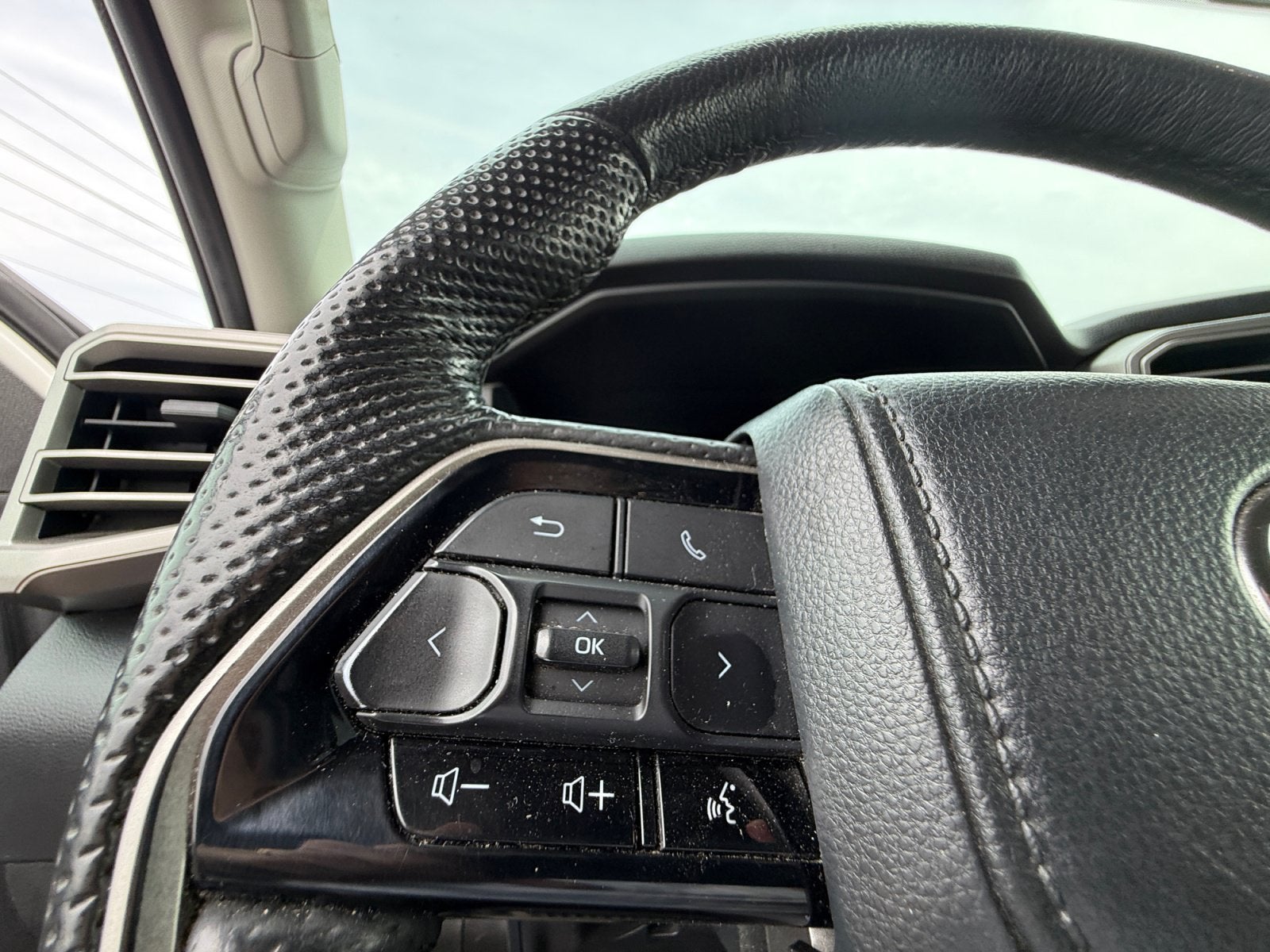 2024 Toyota Tundra 4WD Truck SR5