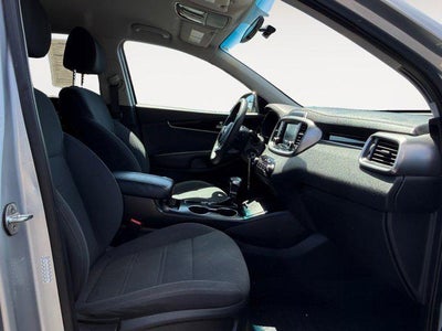 2020 Kia Sorento LX V6