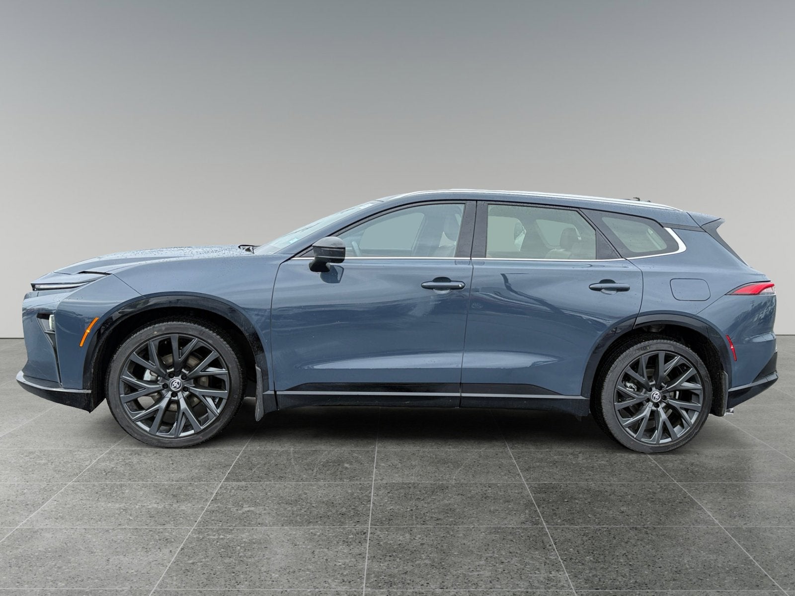 2025 Toyota Crown Signia Limited