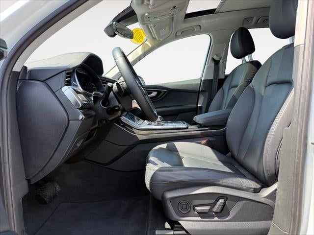 2022 Audi Q7 Premium Plus