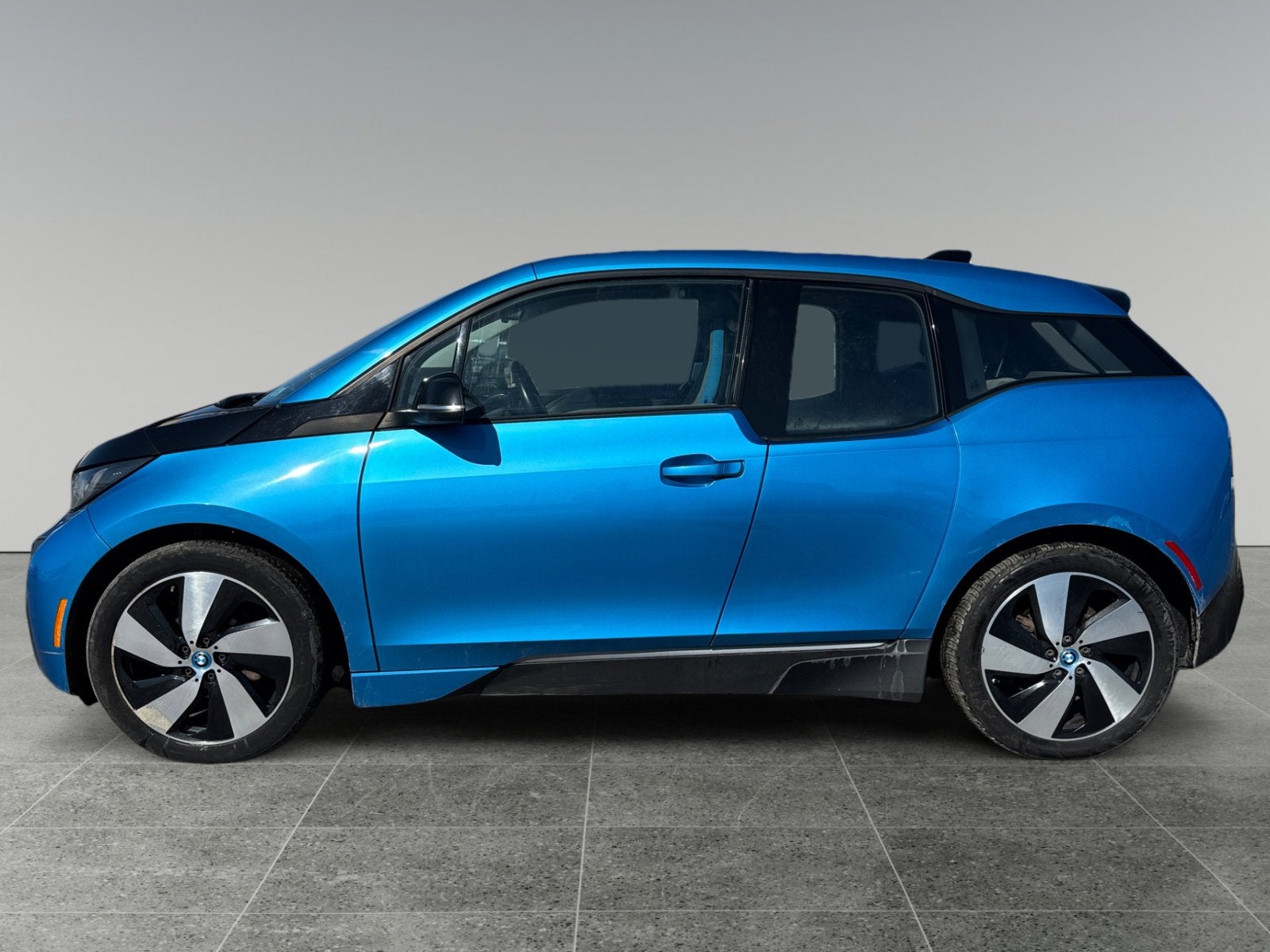 2017 BMW i3 94Ah w/Range Extender