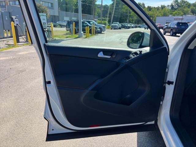 2015 Volkswagen Tiguan S
