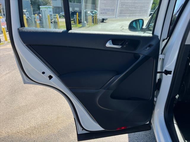 2015 Volkswagen Tiguan S