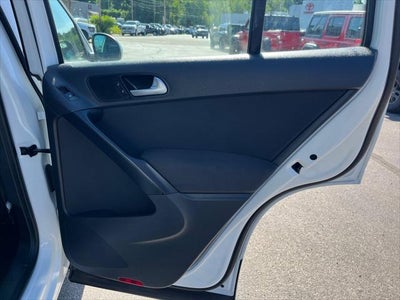 2015 Volkswagen Tiguan S