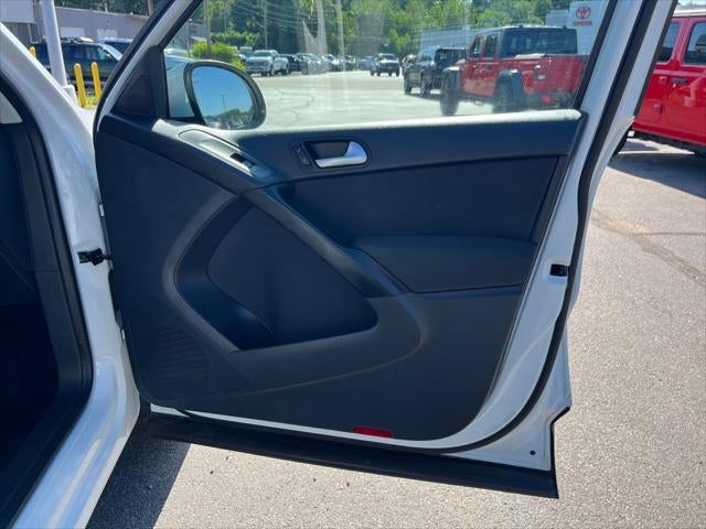 2015 Volkswagen Tiguan S