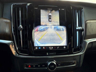 2024 Volvo V90 Cross Country Plus