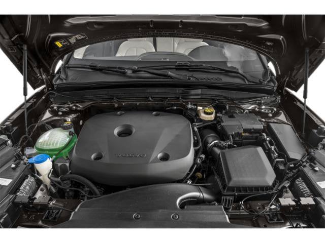 2022 Volvo XC40 Momentum