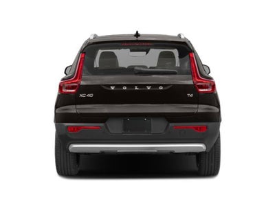2022 Volvo XC40 Momentum