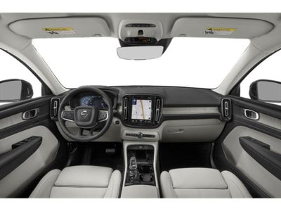 2022 Volvo XC40 Momentum
