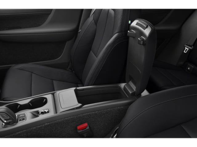 2020 Volvo XC40 Momentum
