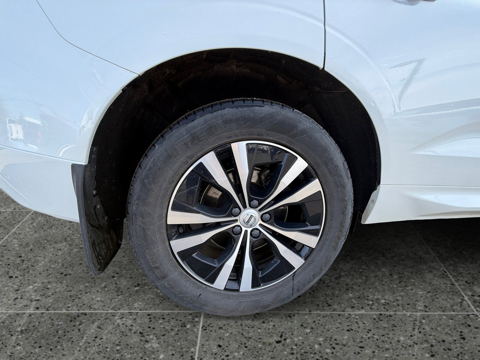 2023 Volvo XC60 Core